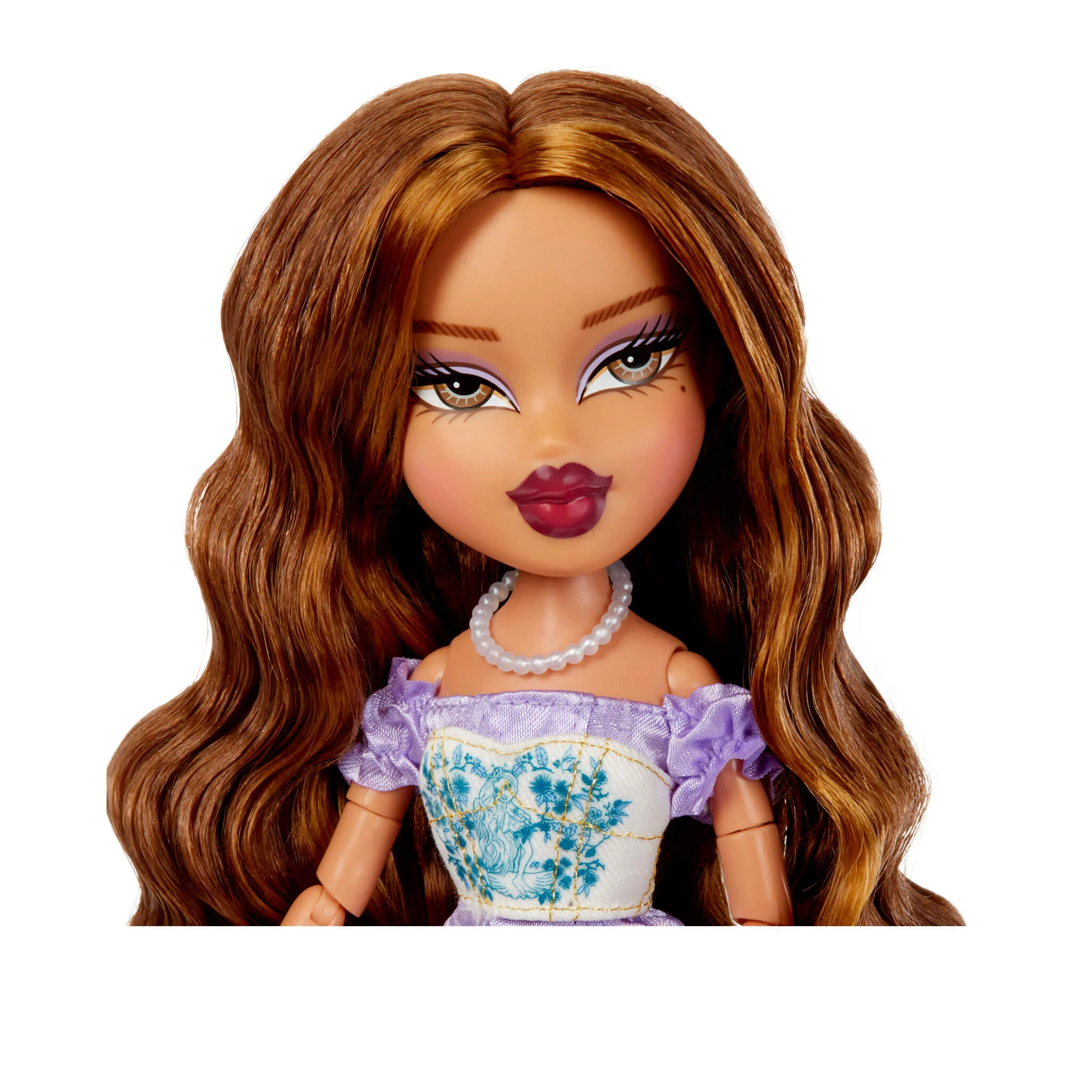 266-bratz-goin-out-yasmin-fashion-doll-5.webp Bratz Goin’ Out! Yasmin Fashion Doll