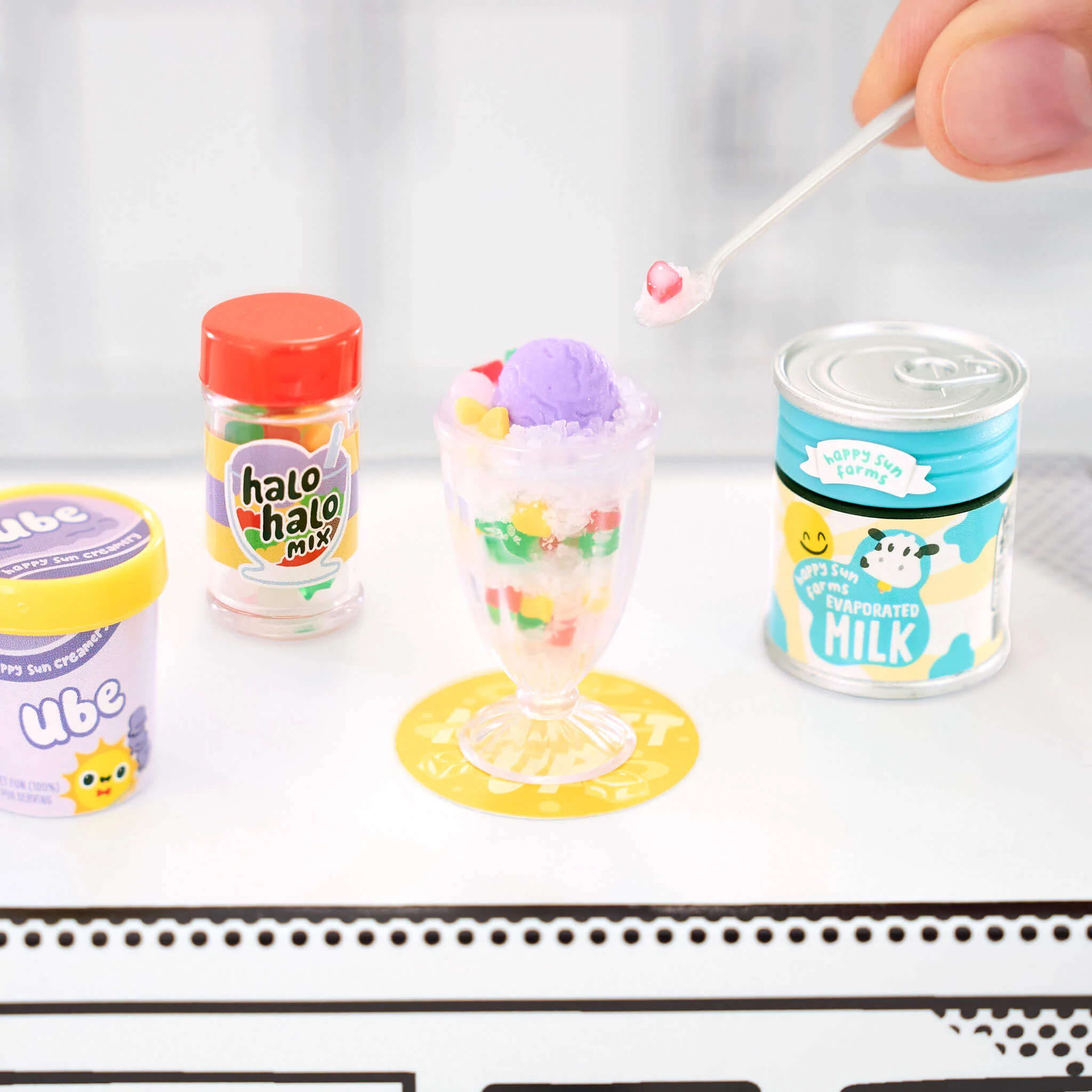 469-mga-s-miniverse-make-it-mini-cafe-series-4-6-pack-mini-collectibles-5.webp MGA's Miniverse Make It Mini Cafe Series 4 - 6 Pack Mini Collectibles