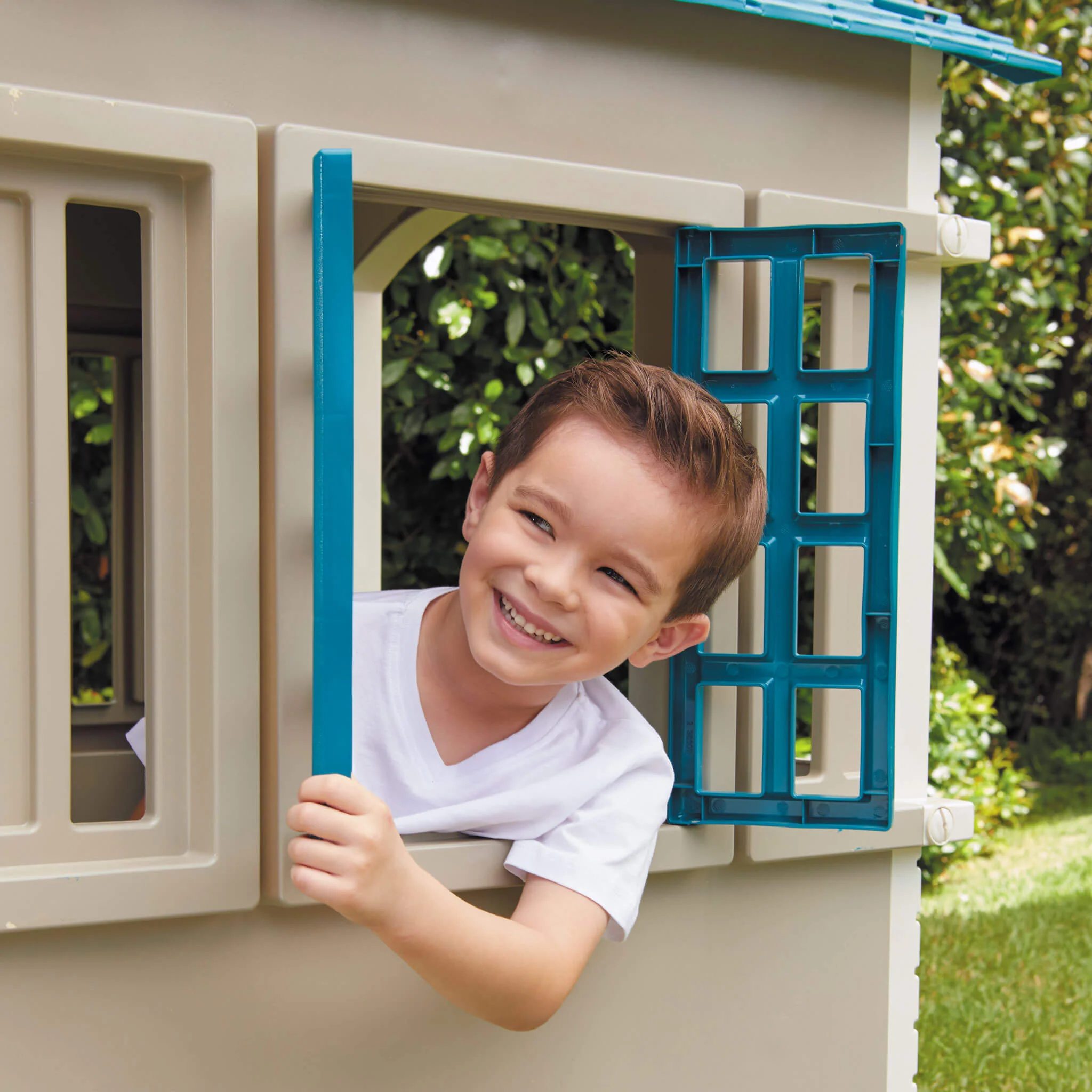 539-little-tikes-cape-cottage-playhouse-blue-4.webp Little Tikes Cape Cottage Playhouse - Blue